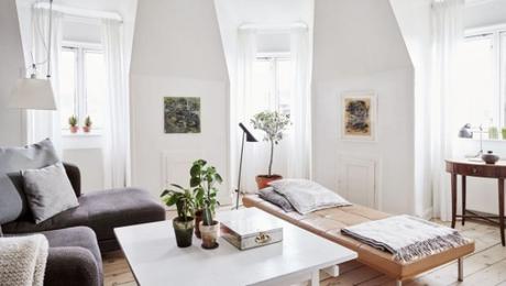 Ático con ventanas en el tejado panorámicas Ático con ventanas en el tejado panorámicas