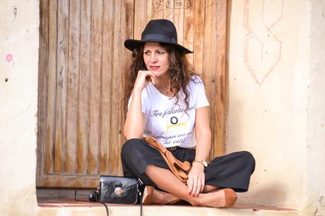 TIRA P´ALANTE, NO? O MONTAMOS UNA MESA... IA ESTA!!