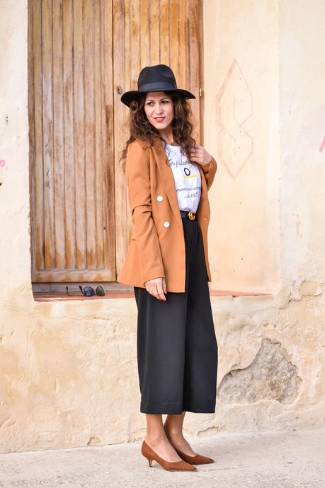 TIRA P´ALANTE, NO? O MONTAMOS UNA MESA... IA ESTA!! TIRA P´ALANTE, NO? O MONTAMOS UNA MESA... IA ESTA!!