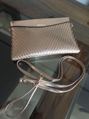 bolso nude metalizado