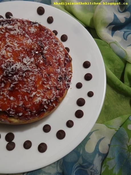 GÂTEAU AU CHOCOLAT ET AUX CANNEBERGES SÈCHES / CHOCOLATE AND DRIED CRANBERRIES CAKE / BIZCOCHO DE CHOCOLATE Y ARÁNDANOS SECOS / كيك الشوكولاتة و التوت البري المجفف