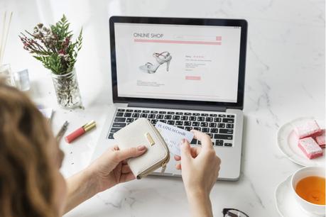 ¿Cómo mantenerse seguro mientras compras por internet?