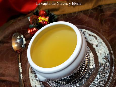 Consomé o caldo de Navidad Consomé o caldo de Navidad