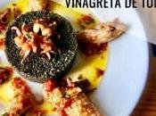 Calamares plancha cuscús negro vinagreta tomate