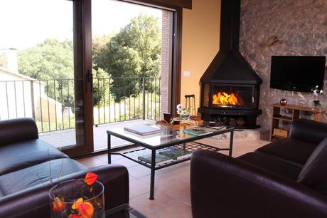 5 Casas Rurales para una escapada al calor de la Chimenea.