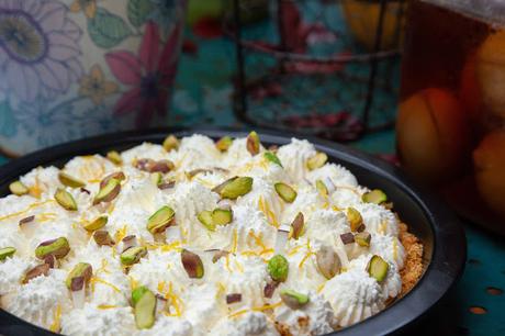 Pastel relleno de crema de coco y pistacho 03 Pastel relleno de crema de coco y pistacho 03