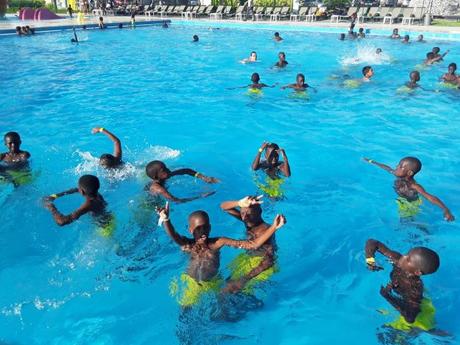 No todo es fútbol en la Escuela de Fútbol Base AFA Angola