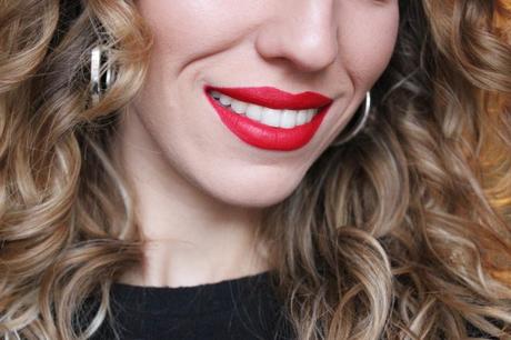 Review Megalast Liquid Catsuit de Wet n Wild