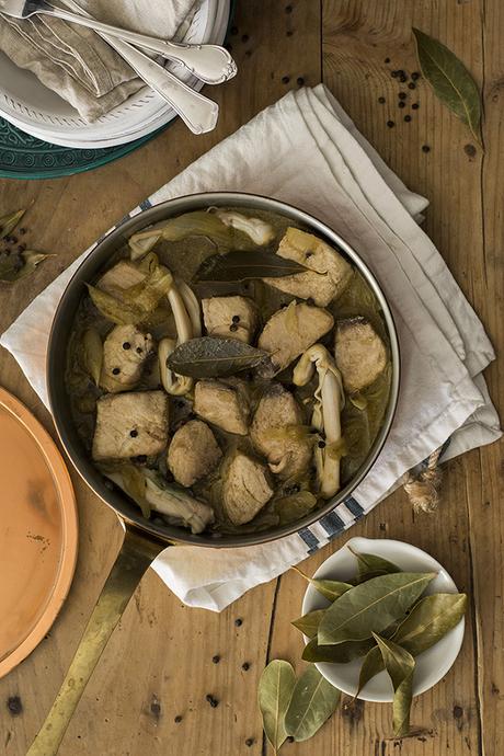 ATÚN ENCEBOLLADO CON NAVAJAS