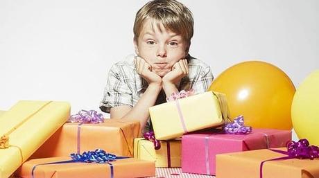 Regla de los 4 regalos de Navidad para niños