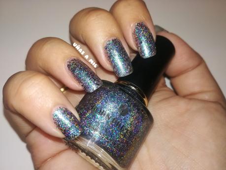 Esmalte holográfico, ideal para Navidad