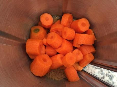 Bizcocho de zanahoria hecho en batidora
