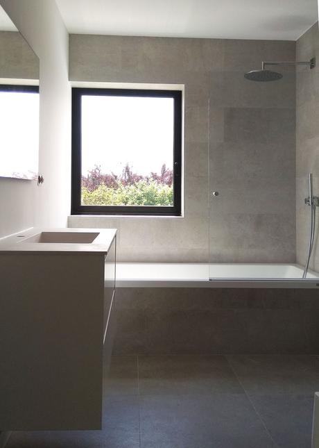 Cómo instalar los nuevos platos de ducha de resina Cómo instalar los nuevos platos de ducha de resina