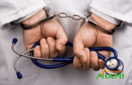 Arrestan a un médico cubano por presunta violación a una colega Arrestan a un médico cubano por presunta violación a una colega