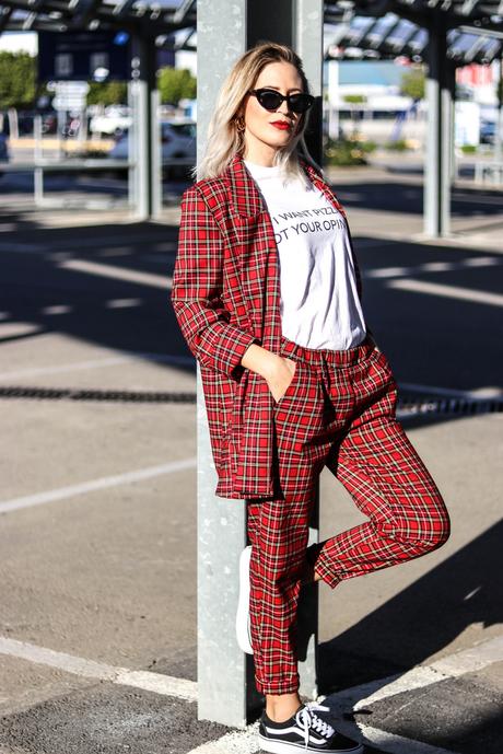 TARTAN SUIT