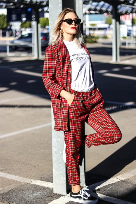 TARTAN SUIT