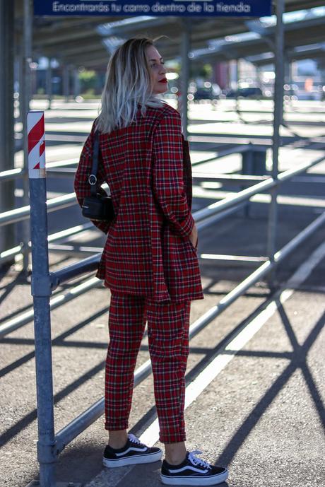 TARTAN SUIT