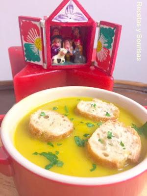 SOPA DE CEBOLLA Y CURCUMA