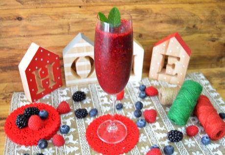 SORBETE DE FRUTOS ROJOS (FACIL Y RAPIDO) sorbete, sorbete al cava, sorbete casero, sorbete de frutos rojos, sorbete de frutos rojos al cava, sorbete de frutos rojos congelados, sorbete de frutos rojos receta, sorbete receta, sorbetes ice cream, las delicias de mayte,