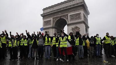 Francia: los “gilets jaunes”, casi medio siglo después de Mayo del 68…