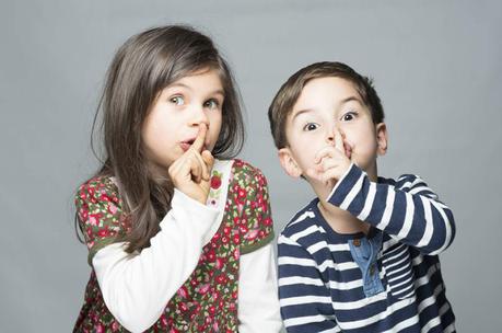 “El Oscuro Trasfondo De Las Mentiras Blancas”