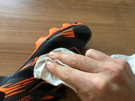 Cómo limpiar tus zapatillas para hacer ciclismo