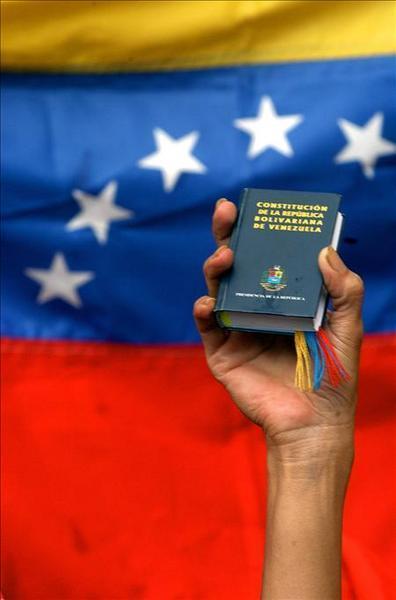 La Constitución Bolivariana.