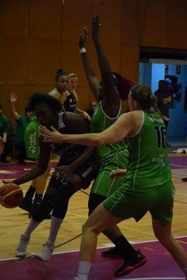 Galería de momentos del Bàsquet Femení Sant Adrià-Araski