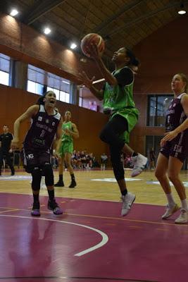 Galería de momentos del Bàsquet Femení Sant Adrià-Araski