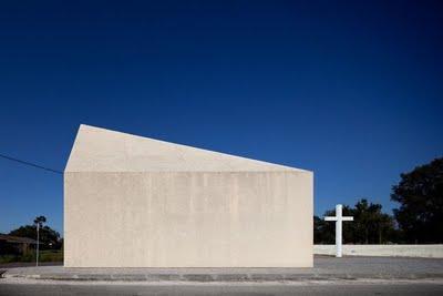 Y al final del camino..La capilla de Santa Filomena de Mauricío Borges!
