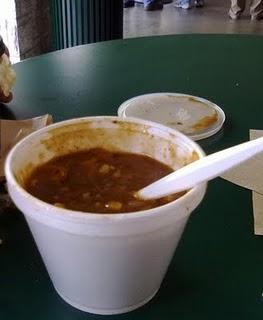 Carreras de caballos, bourbon y burgoo en Kentucky