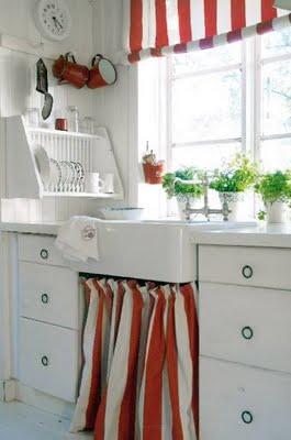 TOQUES DE ROJO RUSTICO.