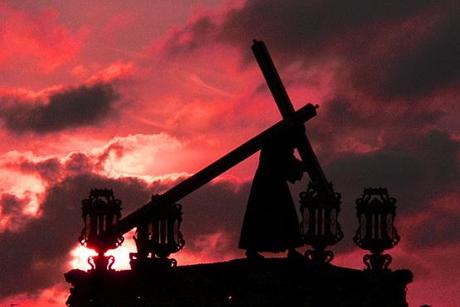 Pertenecer por imposicion El desfile inquisitorial 2011