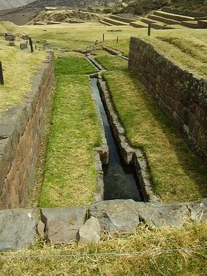 OTRO CUSCO, AL SUR DEL SUR 1: TIPON, PIKILLACTA y ANDAHUAYLILLAS...