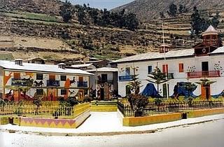 LA RUTA DEL TUTAYQUIRI: LOS PUEBLOS DE LOS MIL COLORES