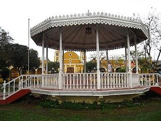 LOMAS DE LUCUMO: UN MILAGRO VERDE EN LIMA