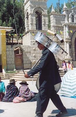 EN EL TREN MACHO HACIA HUANCAVELICA