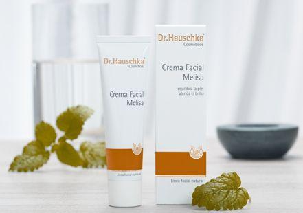 Para pieles mixtas:Crema facial Melisa de Dr.Hauschka.