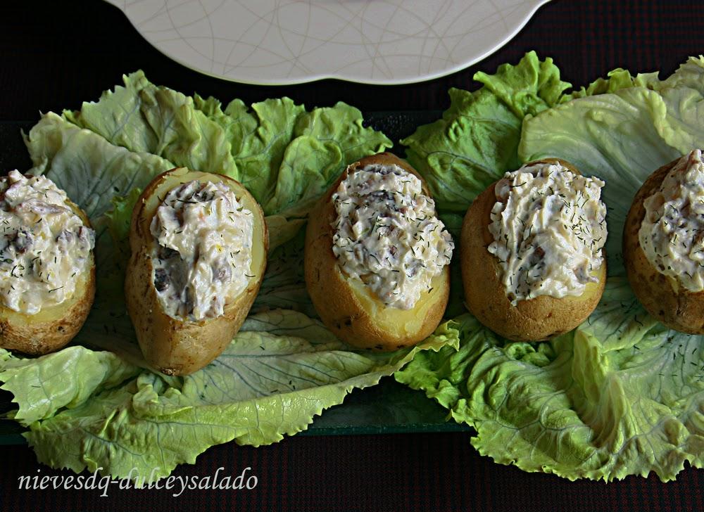 PATATAS ASADAS RELLENAS DE QUESO Y ANCHOAS