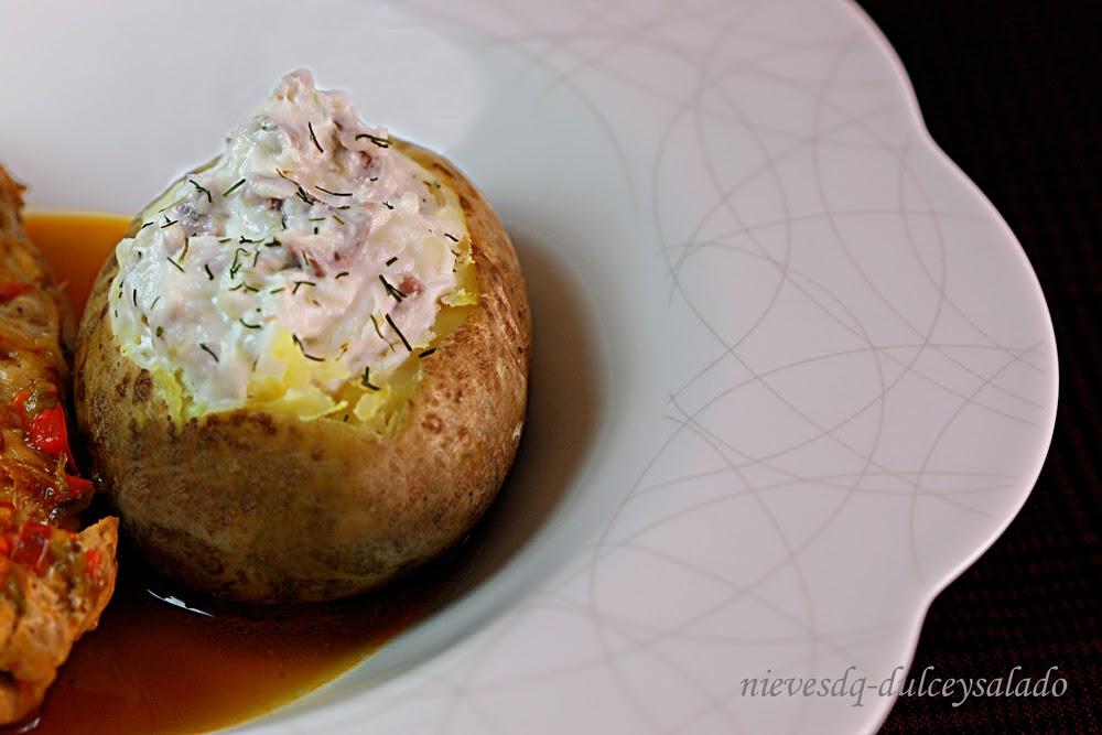 PATATAS ASADAS RELLENAS DE QUESO Y ANCHOAS