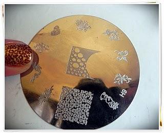 Looks uñiles de abril, la bricomanía y mis nuevas placas