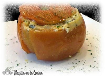 Tomate relleno