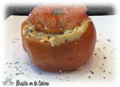 Tomate relleno