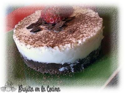 Tarta de queso con chocolate blanco y negro