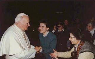 A JUAN PABLO II EN SU VISITA A ESPAÑA. María Antonia Rodríguez, 1982