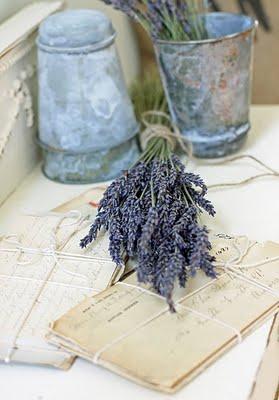 ACCESORIOS EN CHAPA DE ZINC