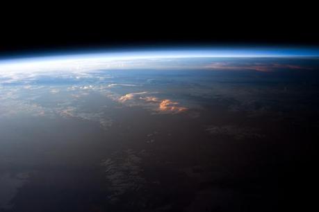 La esfera azul, tu hogar