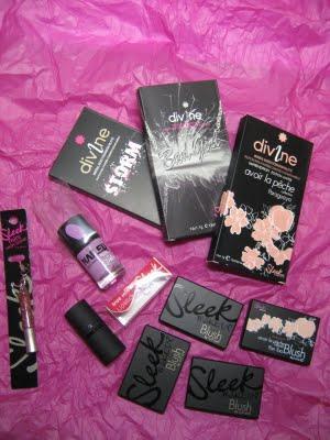 Sleek - paletas de sombras, coloretes, pintauñas, pintalabios.