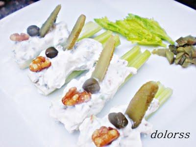 Crudités de apio con queso