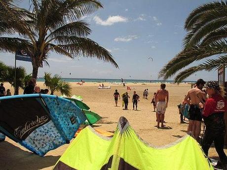 DE NUEVO FUERTEVENTURA Escuela de Kite René Egli. Centro 1.